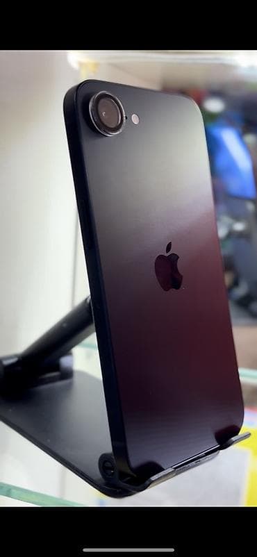 IPhone 16e, Simsiz şarj, Face ID