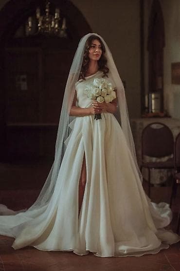 xonca satilir: Свадебное платье 🤍 Корсет: нежное кружево шантильи и мелкая россыпь — 1