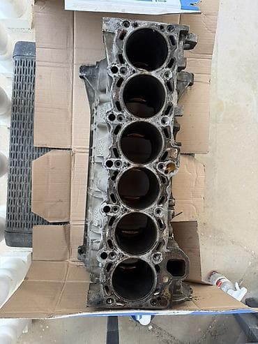 bmw satilir: BMW 2.5 m54 bloku düz-6 silindr mühərrik bloku - Orijinal BMW döküm — 7