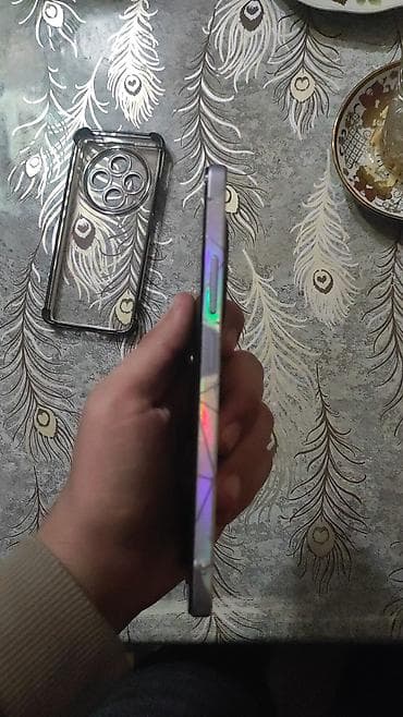 agdaş telefon: Salam.Telefin işlək vəziyyətdədir 256 GB yaddaş 8 ram qiymətdə cüzi — 3