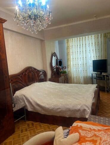 sumqayitda ev aliram: Bakı, 3 otaqlı, Köhnə tikili, m. Elmlər Akademiyası, 100 kv. m — 3