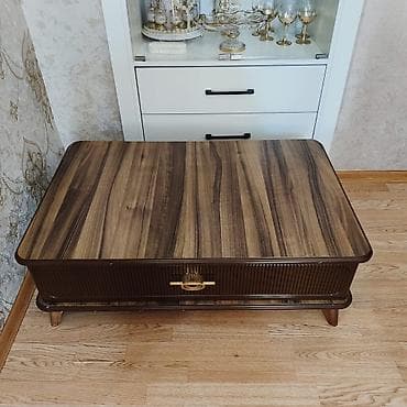 Jurnal masası, İşlənmiş, Kvadrat masa