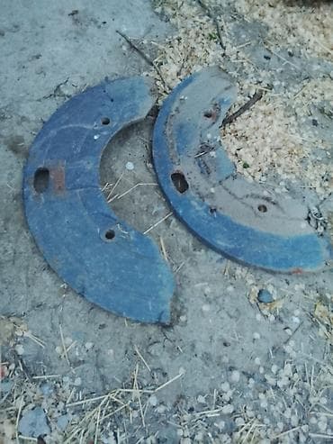 dəmir boru satışı: Quruzlar satılır 4 ədədi 2 ədədi 120 manatdı — 1