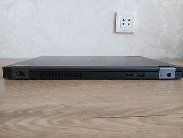 Dell: Dell Latitude 5480 satılır. Intel Core i5-6300U 8 GB RAM 256 GB SSD — 6