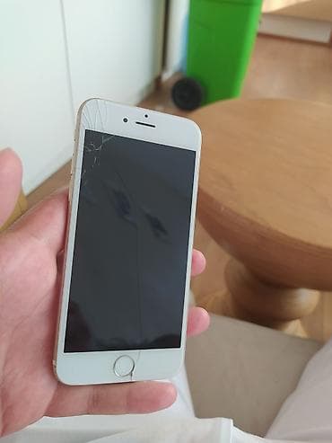 iphone 13 plus: IPhone 6, 64 GB, Qızılı, Qırıq — 2