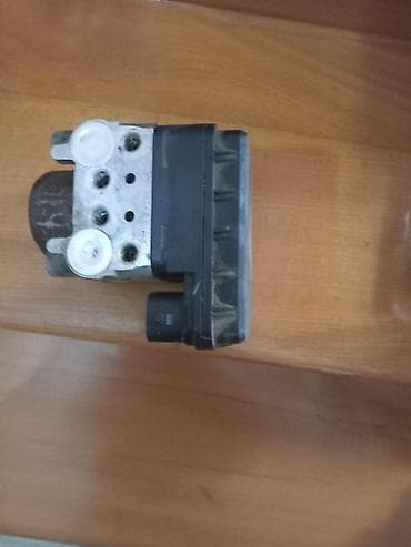 zapçast az: Toyota RAV4 2002 – üstən çıxma orijinal ehtiyat hissələri. Mövcud — 5