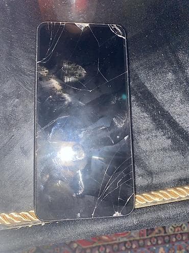 sade samsung: Samsung A10e, 32 GB, rəng - Qara — 4