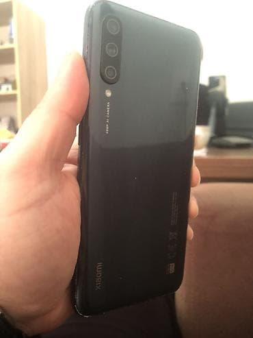 ekran telefonu: Xiaomi Mi A3, rəng - Qara, 
 Sensor — 1