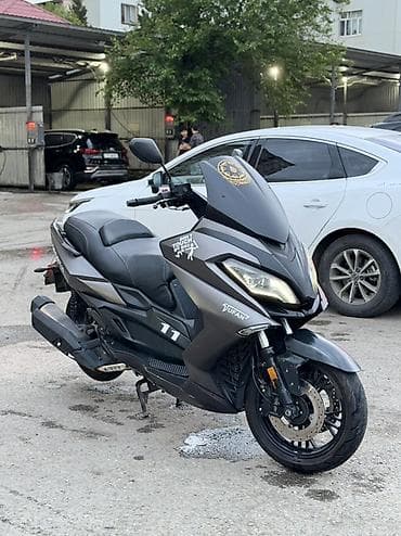 Tufan - Sport 11 maxi-skuter, 300 sm3, 2021 il, 9000 km