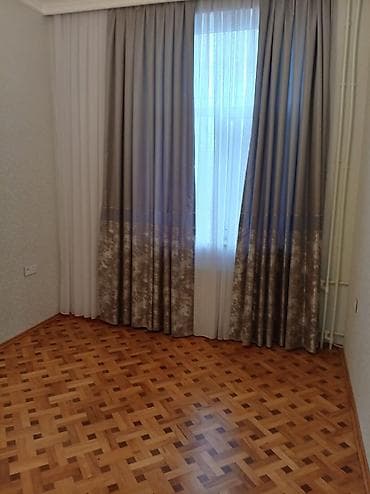 lenkeranda evler: 1 - ci məhəllə 4/2 - mərtəbəsində 3 otaqlı yol qırağı kombisi var polı — 3