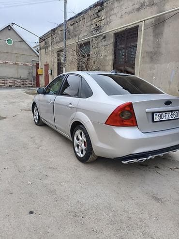 kia optima 2015: Ford Focus sedan – gümüşü rəng, benzinli. Avtomatik ötürücü, ön — 5