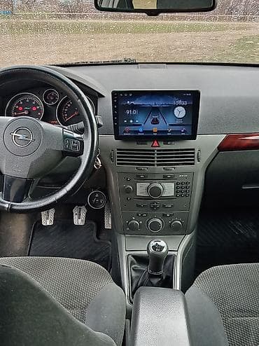 Opel Astra H hatchback, gümüşü rəng. - Kuzov: 5 qapılı hatchback — 6