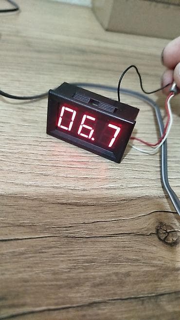 Техника и электроника: Məhsul: 2 ədəd şəbəkə adapteri (EU fişli) + rəqəmsal voltmetr ilə — 3