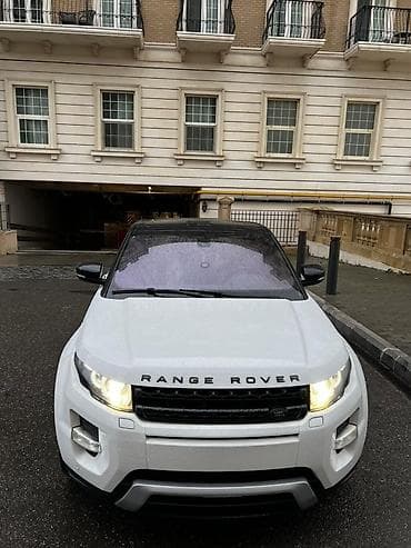 audi a5: Range Rover Evoque – ağ rəng, şəhər və ofroad üçün kompakt premium — 1