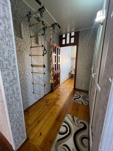 ist petrol tbilisi prospekti: Bakı, Yeni Günəşli Massiv Q, 3 otaqlı, Köhnə tikili, 80 kv. m — 10