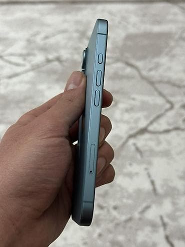 blue yeti: IPhone 16, 128 GB, Pacific Blue — 4