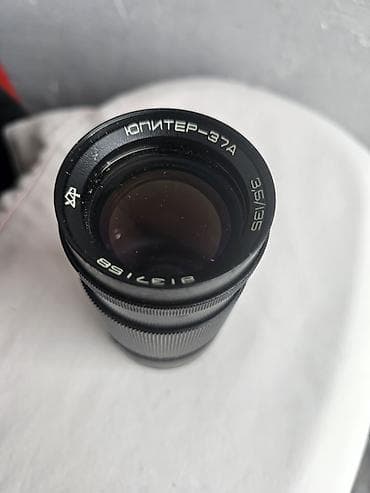 optik modemler: Jupiter-37A teleobyektiv - Fokus məsafəsi: 135 mm - Diafraqma: f/3.5 — 1