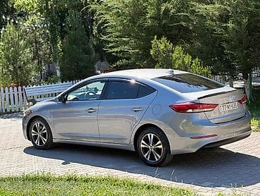 byd f3 2013: Hyundai Elantra: 2 l | 2017 il Sedan — 4