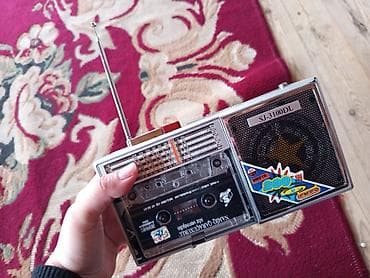 duymə kamera: Polaroid 636 Closeup və Samsung Fino 20 DLX fotoaparat dəsti - — 5