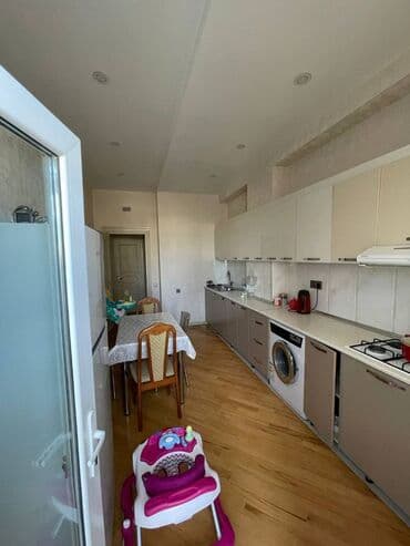 masazirda yeni tikili: Mənzil kirayə verilir. Zümrüd MTKda yerləşir. Tam təmirlidir, döşəmə — 7