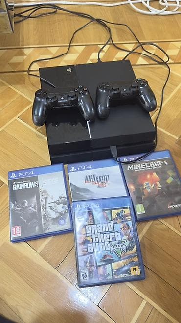 PlayStation 4 (PS4) oyun konsolu seti Termo pastasi playroomda