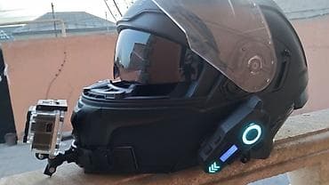 Tecili satilir kaska ustunde kamera var 4k intercom FM + diger