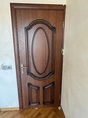 infacol kapi: Qapi 5eded 55azn biri Bileceri 4726 leliTaxta teksturalı otaq qapısı — 1