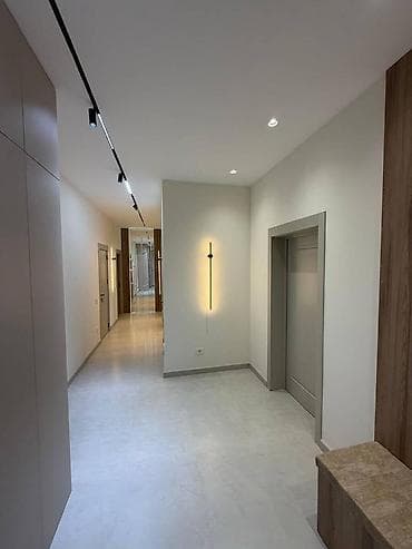 1 otaql: Satılır 4 otaqlı yeni tikili 131 m², Gənclik m. Kateqoriya Yeni — 1