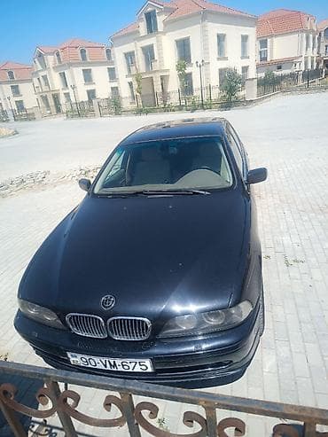 BMW 525: 2.5 l | 2001 il Sedan