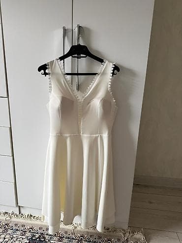 michael korse: Ağ rəngdə zərif qadın paltarı - Model: A-kesim, dirsəyə qədər enən — 2