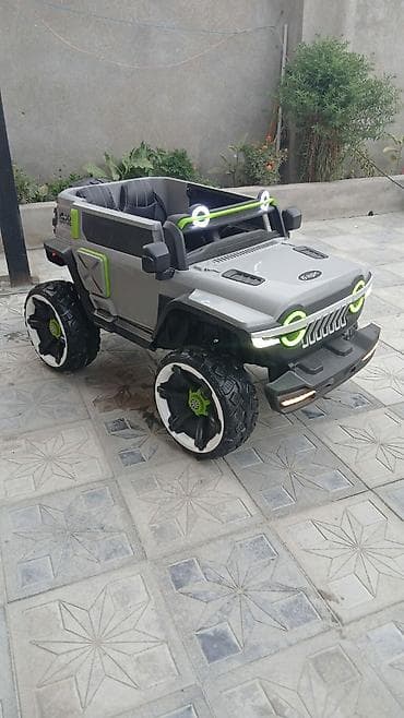 mini maşin: Salam aeroport bine. atclqda yerlewr .Uşaq üçün elektrikli minik — 4