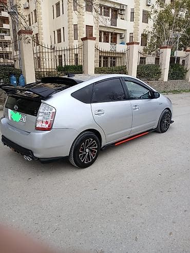 az avto: Toyota Prius (2-ci nəsil) – hibrid hetçbek Xüsusiyyətlər və təchizat — 1