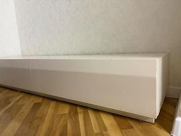 TV altlığı: Ağ rəngli minimal TV tumbası və saxlama modulu - Dizayn: Sadə, modern — 2