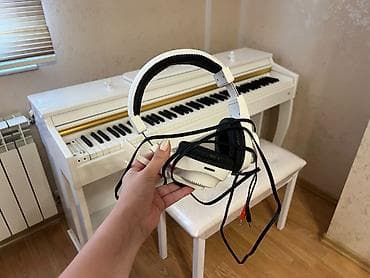 symphony: Ağ rəngdə “Symphony” rəqəmsal piano – ev və studiya üçün zərif modellə — 2