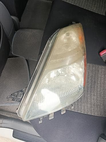 Sol, Yaxın və uzaq vuran işıqlar Toyota, 2008 il, ABŞ, İşlənmiş
