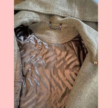 Kurtkalar: • palto satılır, əla vəziyyətdədir.1 defe geyinilib razmer : m qiymət — 2