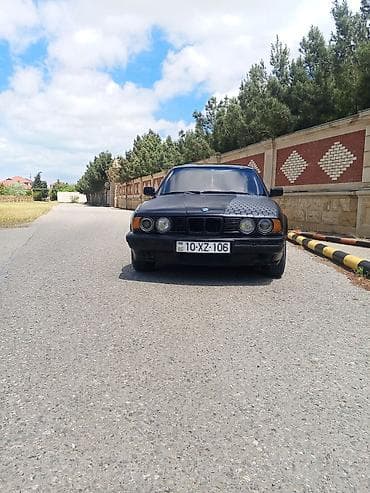 range rover buferi: BMW 5 Series E34 sedan - Korpus: qara rəng, klassik E34 dizaynı — 1