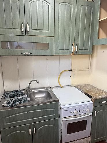 enzesde satilan evler: Salam. Opişteldi. Sumqayıt İnşatçılar kuçəsi. 9 nöm məktəbin yanı — 5