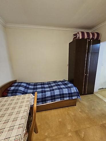 ramanada kiraye ev: Balaxani qesebesinde,105 nom.avtobus dayanacagindan 50 metre məsafədə — 4