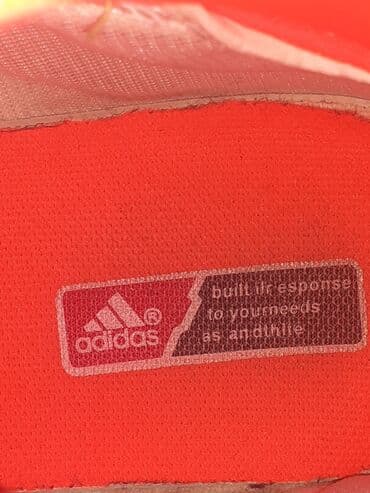 bu şəhərdə bilet qiymətləri 2023: Butslar Adidas, Ölçü: 44, İşlənmiş — 4