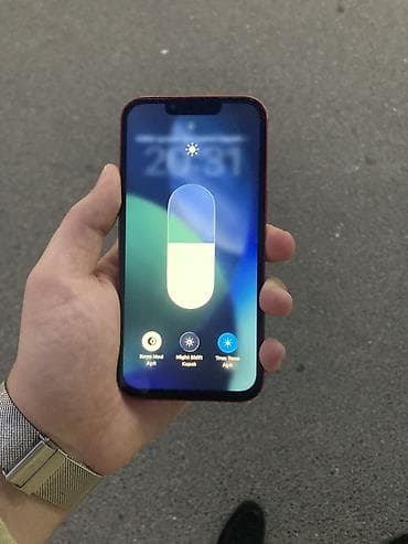 iphone 7 plas: IPhone 13, Qırmızı — 5