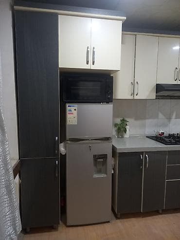 Işlənmiş mətbəxt mebeli yaxşı vəziyyətdədir Üstü tökmə mərmərdir — 2