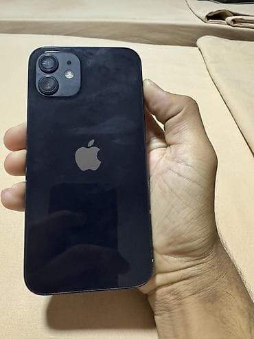 iphone se: IPhone 12, Qara — 1