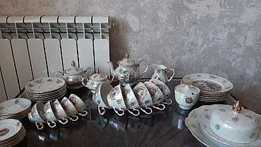 qedim samovar: Antik Madonna servis 2 çaynik 1 böyuk 1 balaca 3 pesok qabi 5 caska — 3