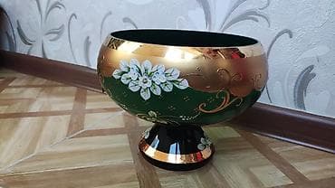 Böyük dekorativ şirli qab – ayaqlı meyvə/salfiqə və ya salat qabı