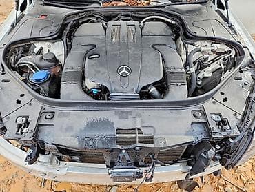 mercedes 200: Məhsul: Mercedes‑Benz S‑Class sedan (ağ rəng) Təsvir: - Geniş və — 4