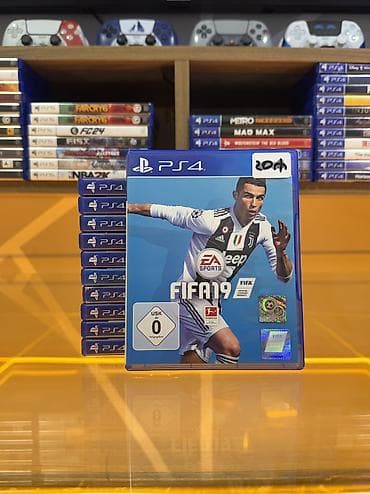 macbook 12: FIFA 19-PS4 diski Oyun diski tam işlək vəziyyətdədir, heç bir cızığı — 1