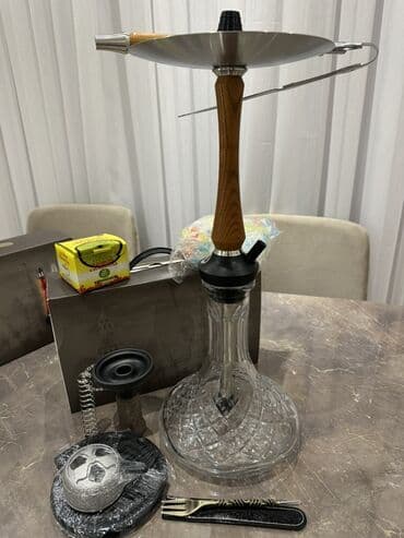 Nargilə komplekti Təsvir: - Şüşə karaf: qalın, oyma naxışlı şəffaf