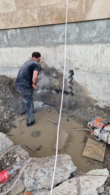 ремонт в стиле лофт: Səssiz tozsuz səliqəli kəsim. Beton katlavan monolit kubik — 4