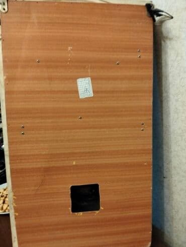 reqemler: Divar saatları, Elektron, Saniyə əqrəbi — 2